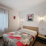 Les Roques Appartement Roses