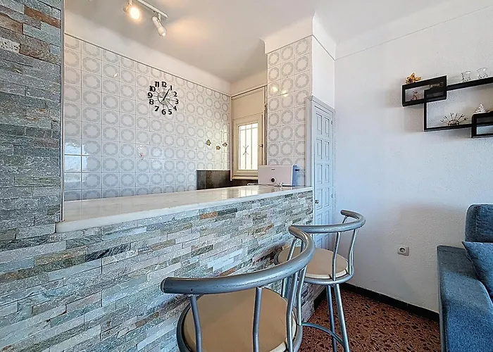 Les Roques Apartment