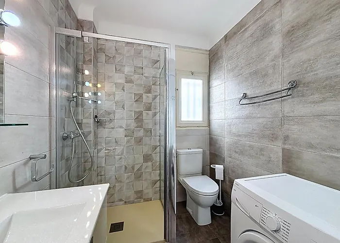 Les Roques Apartment