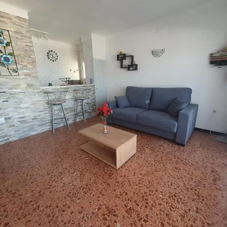 Les Roques Apartment Roses